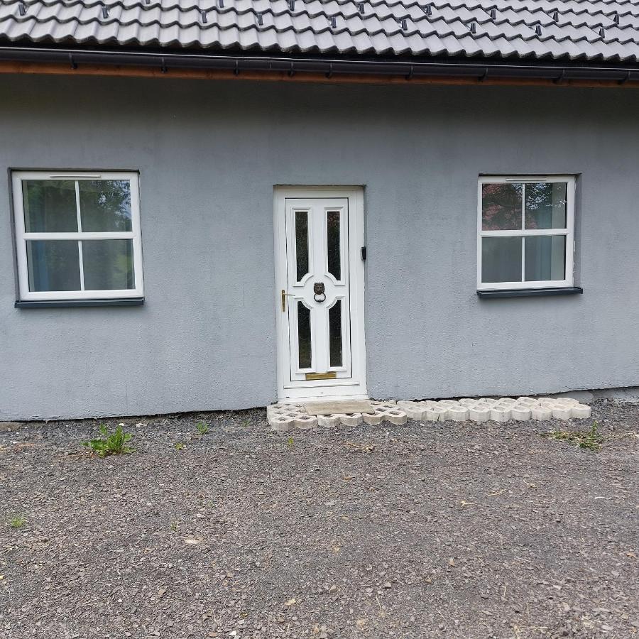 Szary Domek 1 Wieprz  Exterior foto